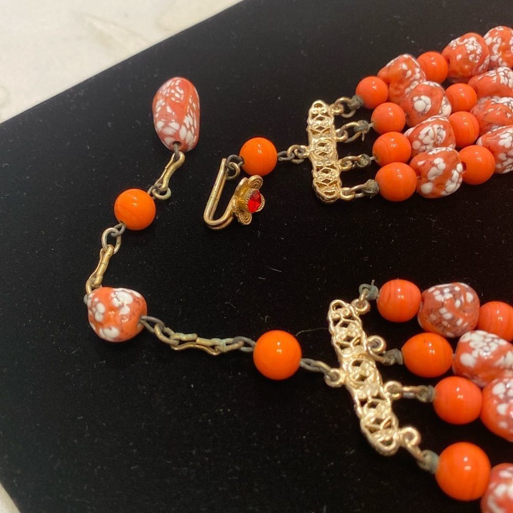 Vintage Four Strand Coral And Art Glass Necklace - Picture 4 of 12